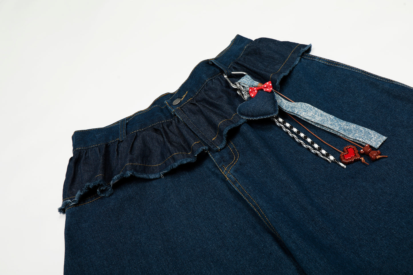 Women's Ruffle Fold-Over Waist Heart Charm Chain Balloon Wide Leg Denim Jeans High Waist Y2K Streetwear Baggy Jean Pants