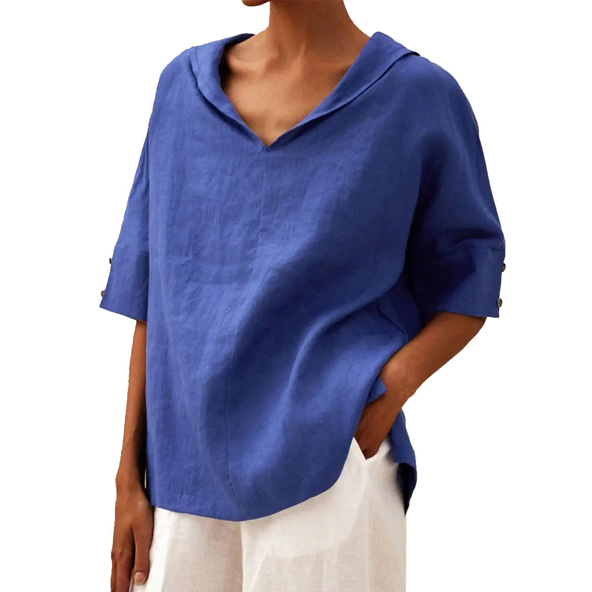 Blue Veda Bremen linen blouse with V-neck, featuring a classic design and lightweight, breathable fabric.