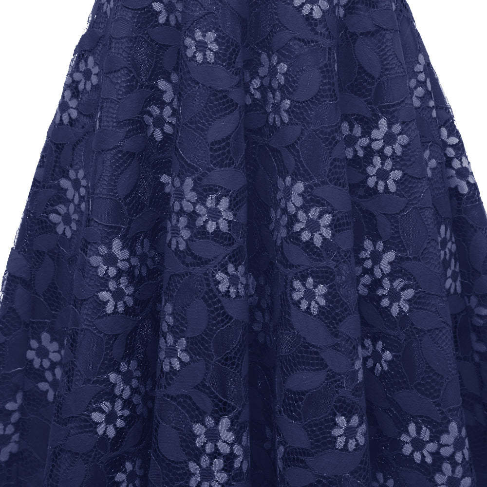 1950ER JAHRE SPITZENKLEID MIT KALTEN SCHULTERN UND RÜSCHEN, rosa Spitzenkleid, gestufte Kleider für Damen