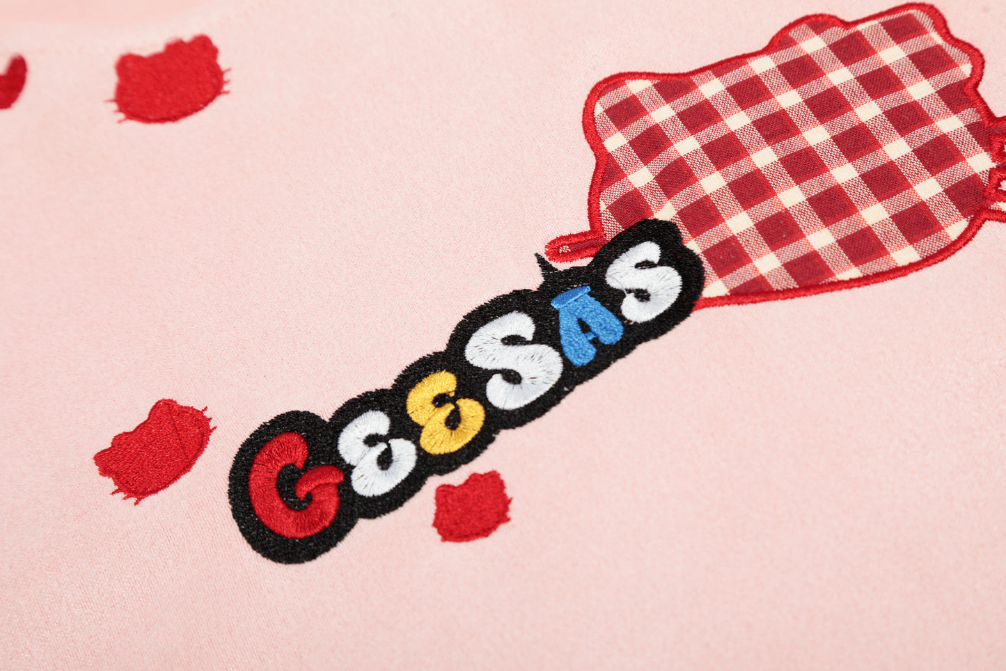 Geesas Plaid Cat Graphic Embroidered Heart Tee Oversized Short Sleeve Cute Kawaii Streetwear Y2K Summer T-Shirt | Kitty Heart