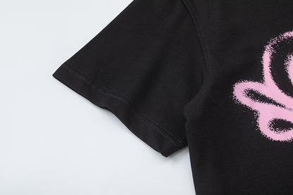 Black Pink Graffiti Skull Graphic T-Shirt, Crew Neck Short Sleeve Streetwear Tee