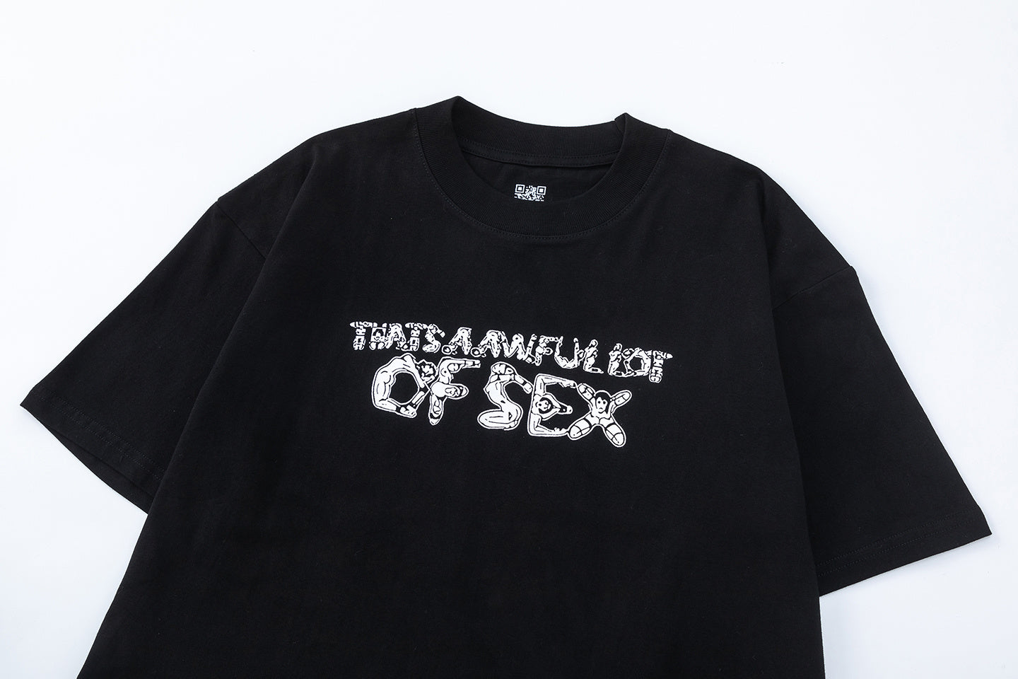 Black unisex oversized graphic T-shirt with white figure lettering print on front and back - view 6