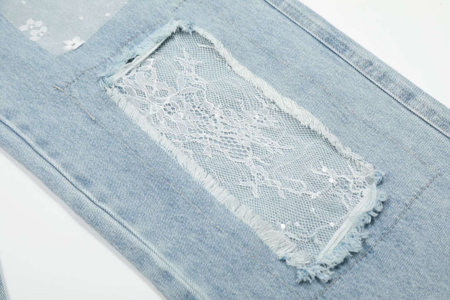 Women's Lace Belt Floral Print Patchwork Lace Ripped Wide Leg Jeans High Waist Y2K Vintage Wash Denim Trousers