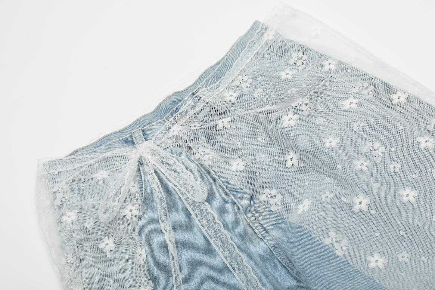 Women's Lace Belt Floral Print Patchwork Lace Ripped Wide Leg Jeans High Waist Y2K Vintage Wash Denim Trousers