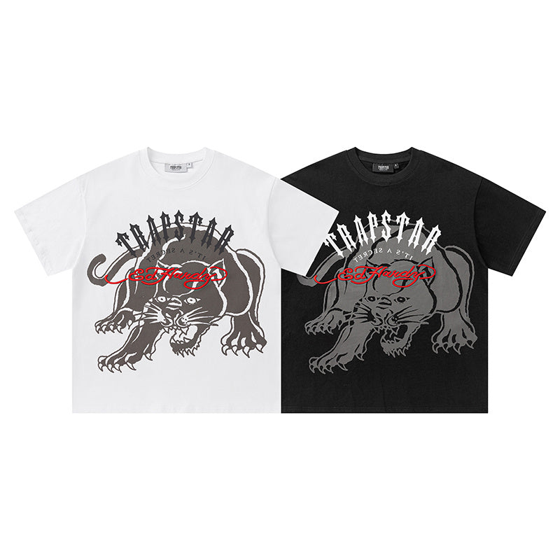 Trapstar unisex graphic T-shirt with panther print, shown in black and white - view 12