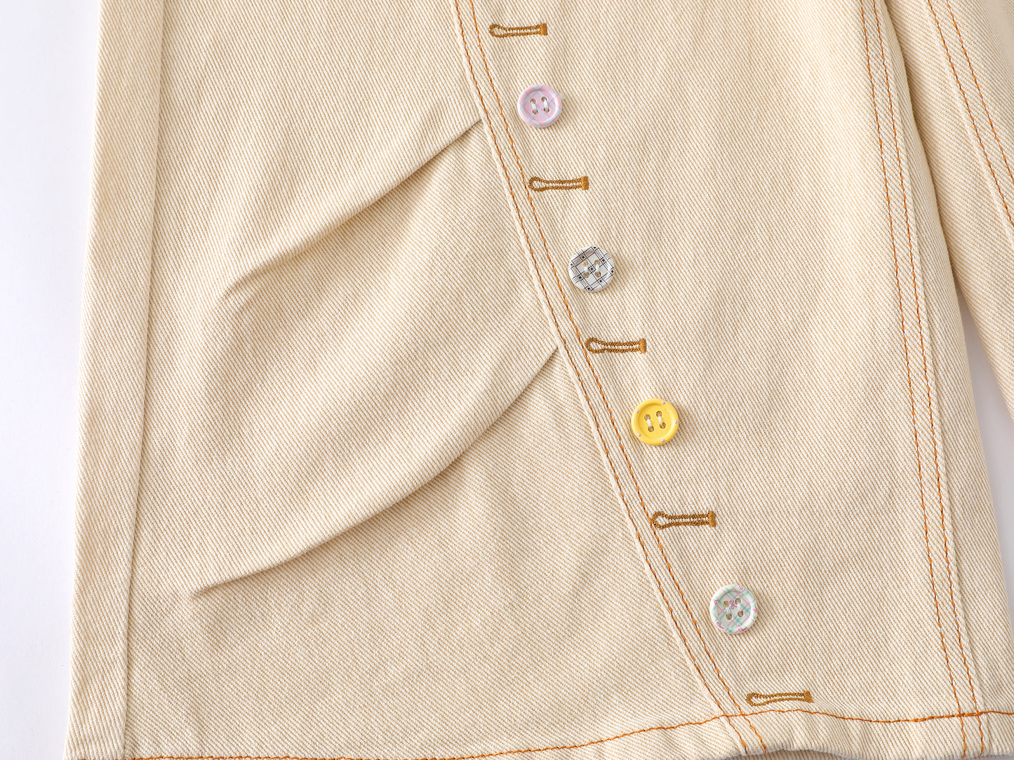 Colorful Button Embellished Wide Leg Denim Shorts Arc Seam Detail High Waist Casual Streetwear Baggy Jean Shorts | Button Row