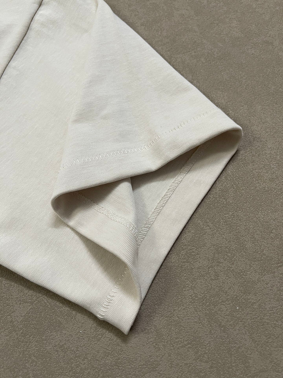 R3145p5827 - 22