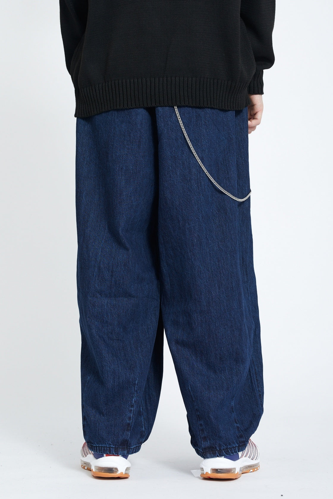 Pleated Wide Leg Denim Jogger Pants Elastic Waist Chain Detail Balloon Fit Streetwear Y2K Jeans