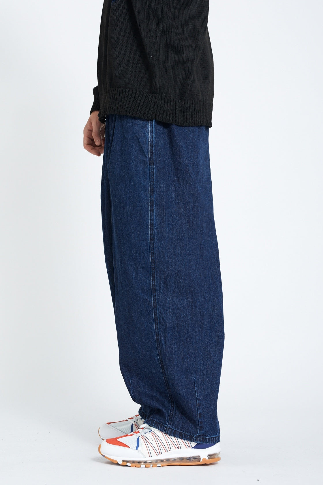 Pleated Wide Leg Denim Jogger Pants Elastic Waist Chain Detail Balloon Fit Streetwear Y2K Jeans
