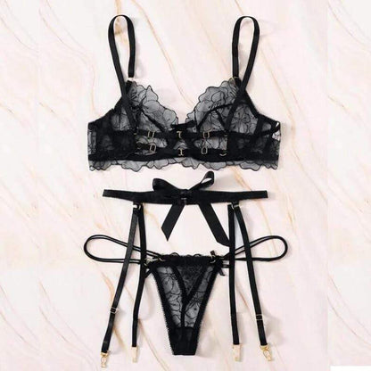 Ensemble de lingerie en dentelle avec porte-jarretelles