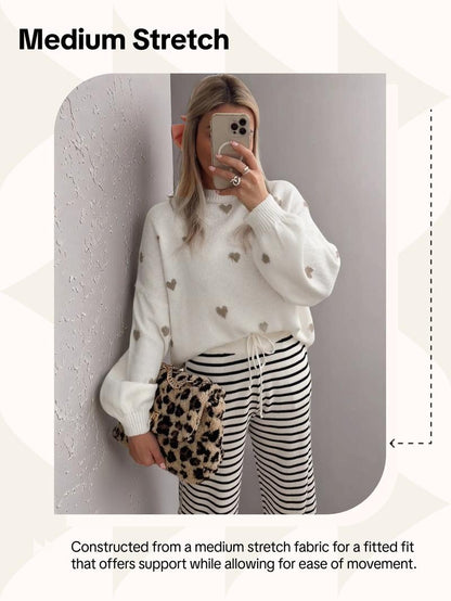 Women's All Over Heart Print Drop Shoulder Sweater, Casual Long Sleeve Round Neck Jumper for Fall & Winter, Fashion Ladies' Knitwear for Daily Wear