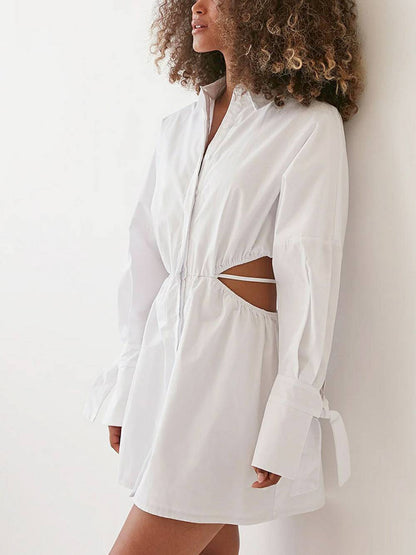 Robe à taille drapée et épaules tombantes