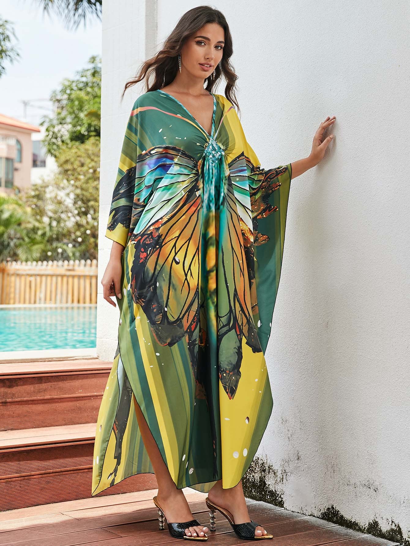 [Plus Size] Butterfly/feather Print Ruched Split Hem Tunic Dress, Valentine's Day Elegant Batwing Sleeve V Neck Long Dress for Summer, Casual Womenswear, Gift, Homecoming Dresses, Women's Clothes for Beach Holiday Vacation, Moo Moo Dresses