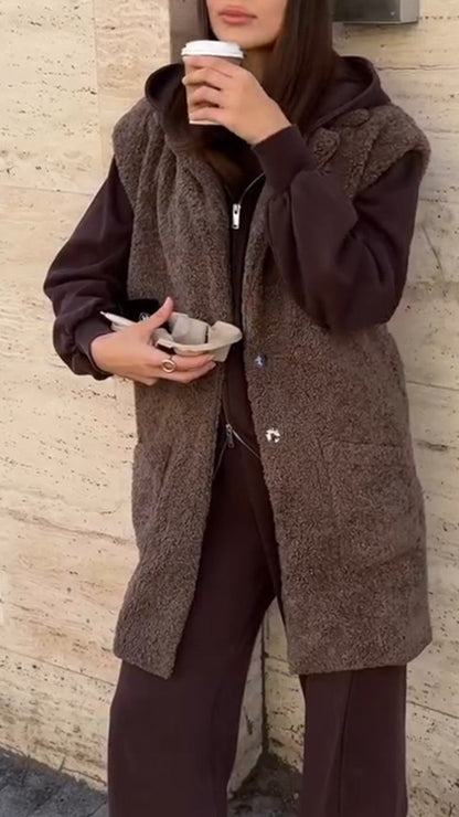 Womens Sleeveless Sherpa Vest with Pockets Lapel Open Front Fleece Cardigan Sweater Fuzzy Jacket Coat