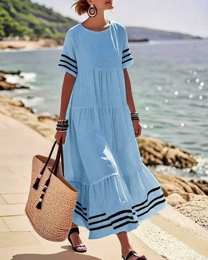 Robe d'été ample à col ras du cou et rayures noires pour femme, coupe trapèze, manches courtes, style plage fluide et patchwork