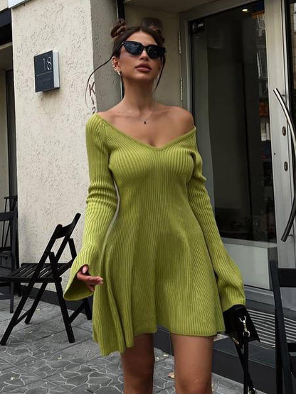 V-neck Long Sleeve Sexy Dress Short Skirt A- Line Skirt Strapless High Waist Autumn and Winter New European and American Knitted Dress