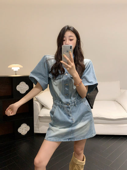 Women's Light Blue Washed Denim Short Sleeve Lapel Collar Silver Button Mini Dress Waist Cinching Dual Chest Pockets Side Pockets S M
