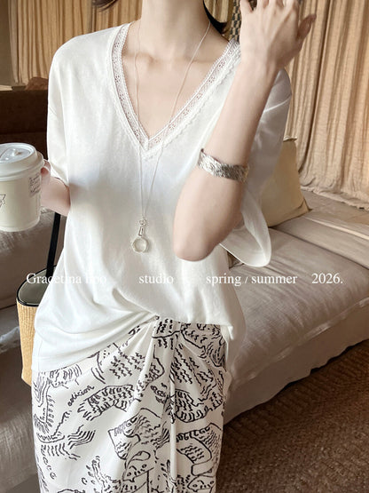 French Lace V-Neck T-Shirt – Minimal Loose Fit Casual Chic Summer Tee