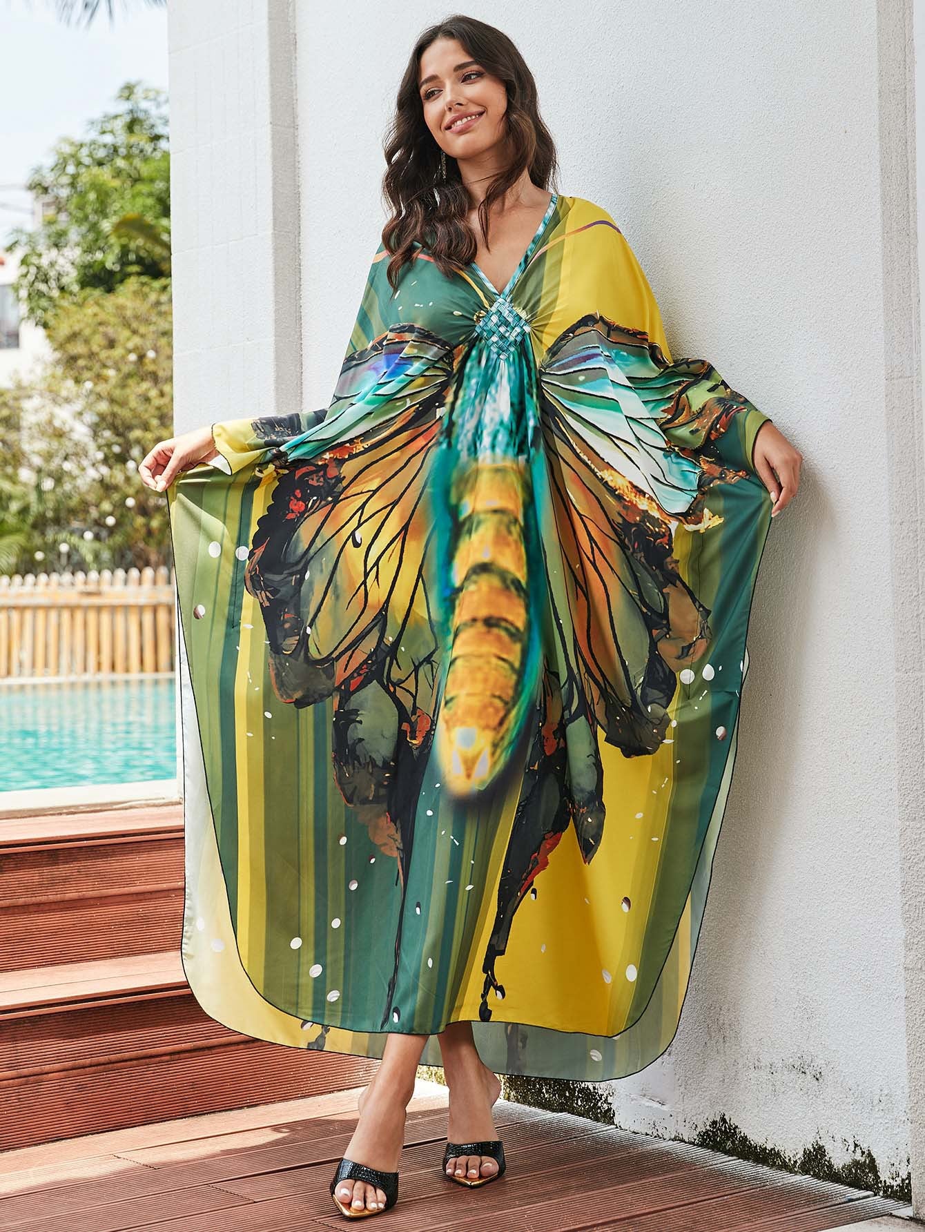 [Plus Size] Butterfly/feather Print Ruched Split Hem Tunic Dress, Valentine's Day Elegant Batwing Sleeve V Neck Long Dress for Summer, Casual Womenswear, Gift, Homecoming Dresses, Women's Clothes for Beach Holiday Vacation, Moo Moo Dresses