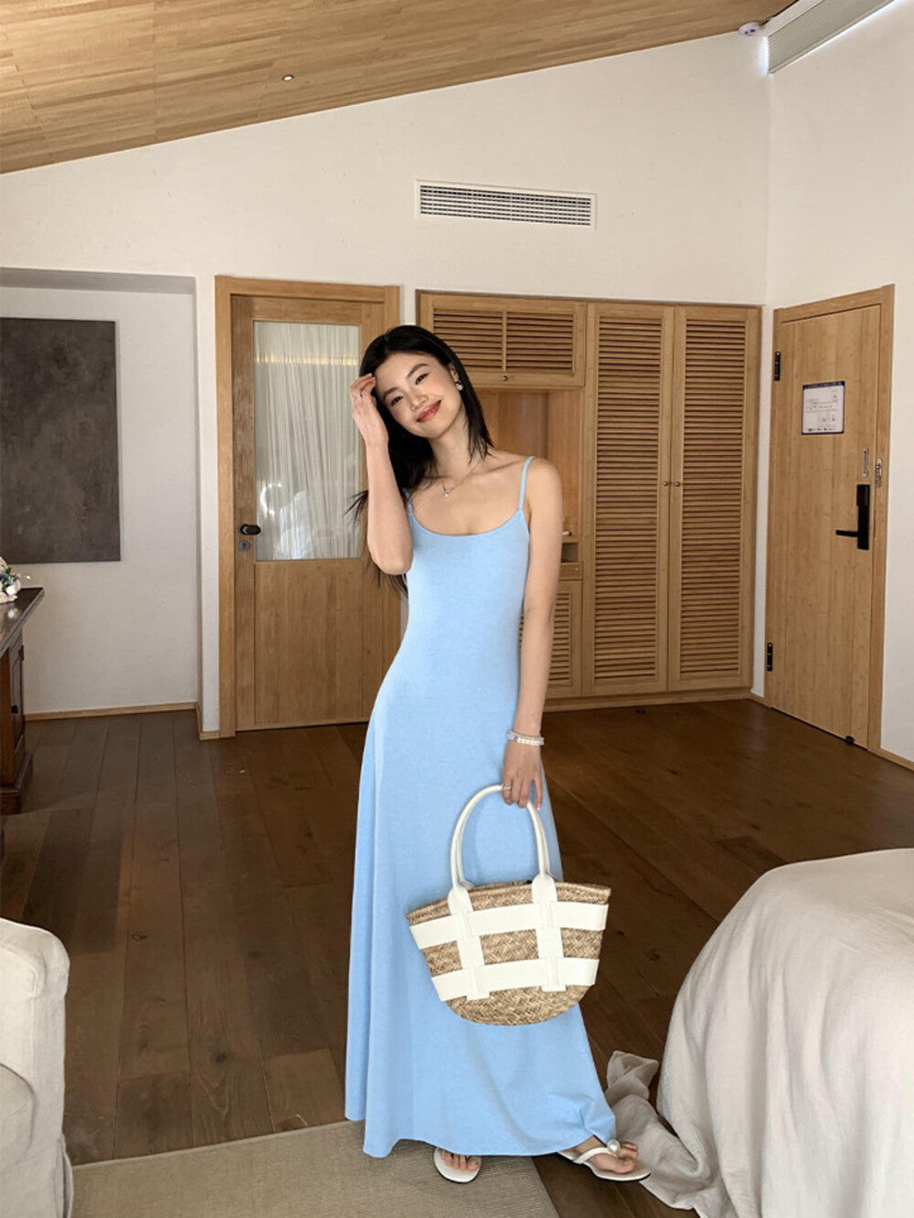 Solid Color Spaghetti Strap Maxi Dress with Built-in Non-Removable Bra Pad Dopamine Color Slim Fit Sleeveless Summer Dress