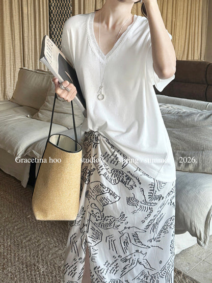 French Lace V-Neck T-Shirt – Minimal Loose Fit Casual Chic Summer Tee