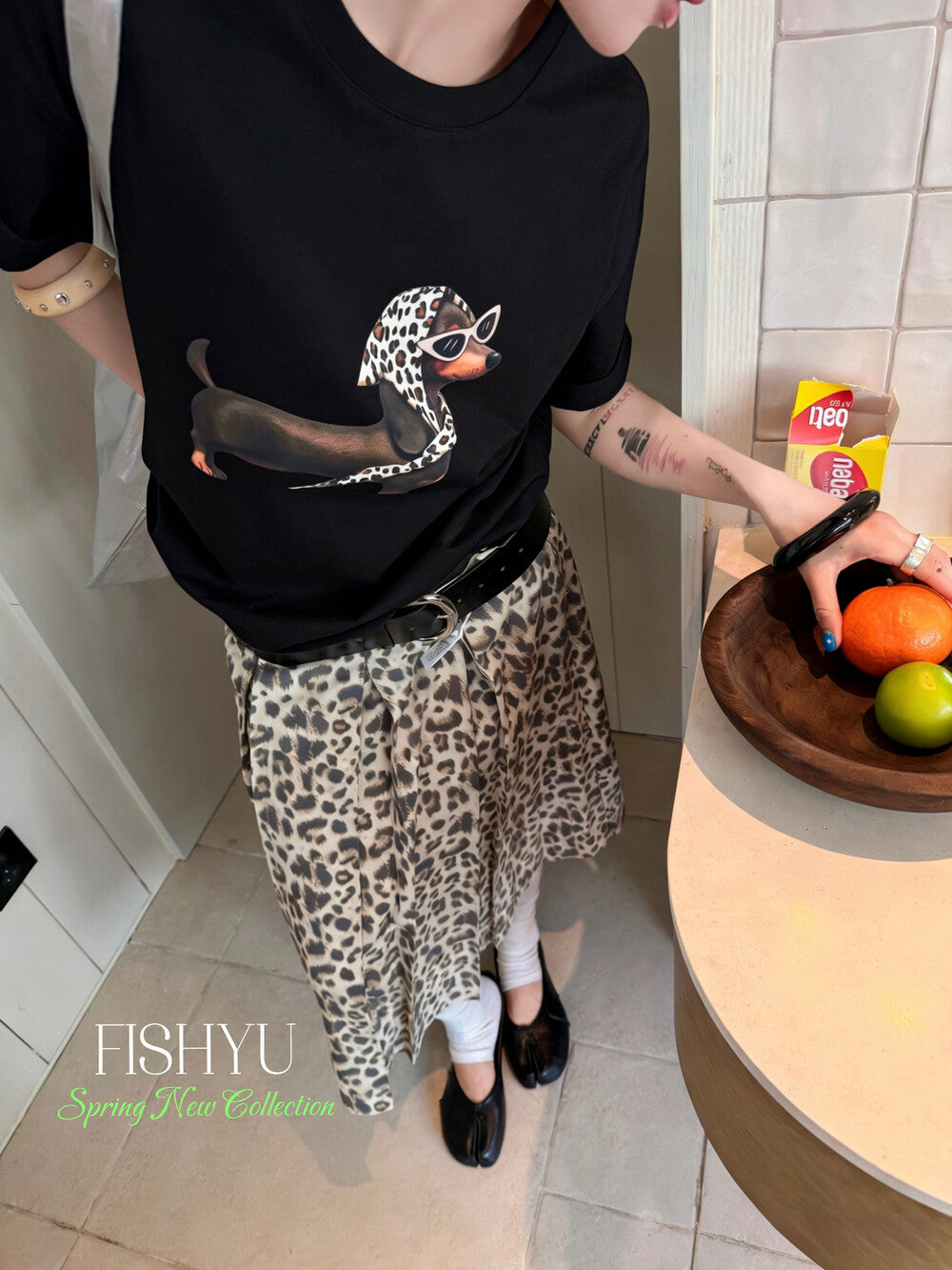 Vintage Dachshund Graphic T-Shirt – Leopard Scarf Dog Print Loose Fit Casual Tee - Seldom Seen Styles