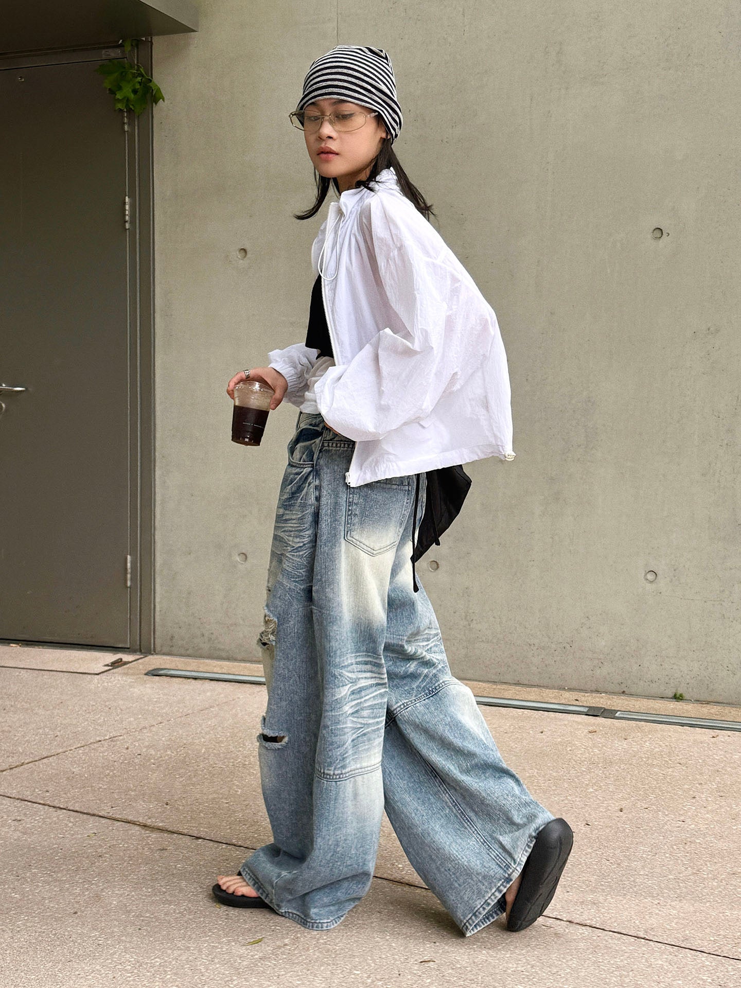 Women's Distressed Ripped Wide Leg Jeans High Waist Baggy Denim Pants Streetwear Y2K Casual Summer Outfit