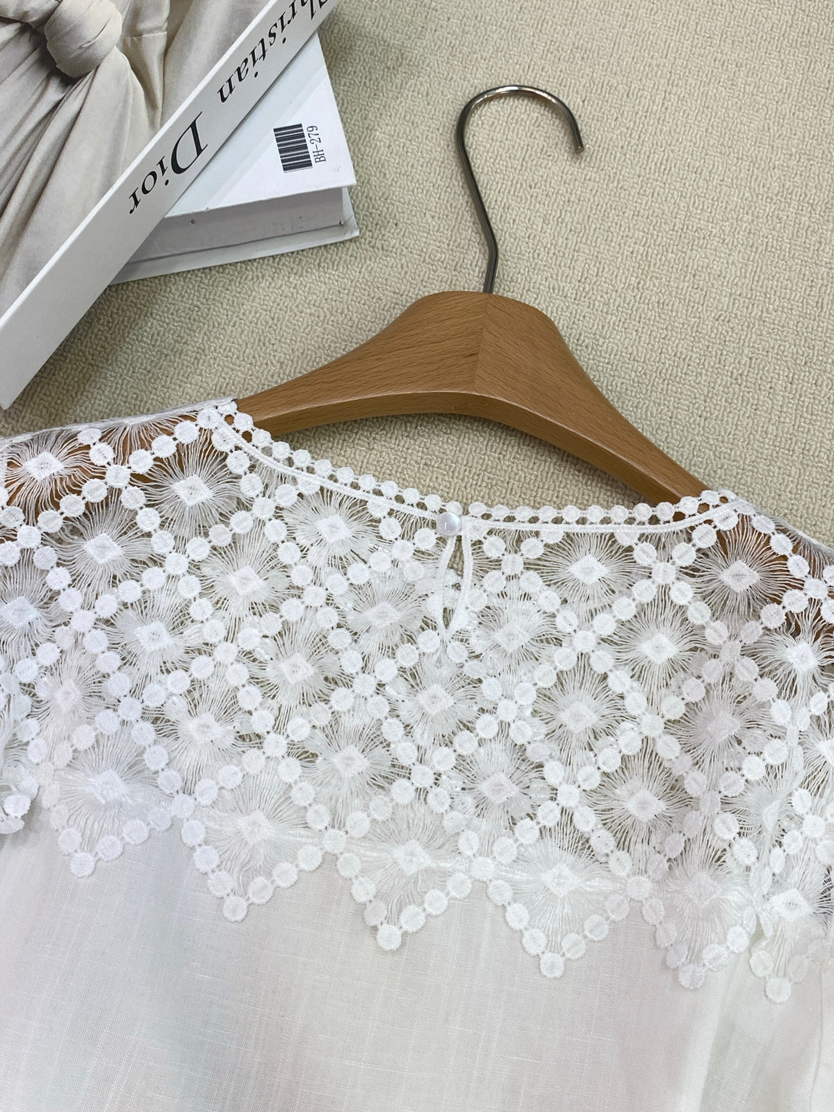 Women's Lace Patchwork Puff Sleeve Blouse Shorts Two-Piece Set Linen Cotton Summer Beach Vacation Outfit
