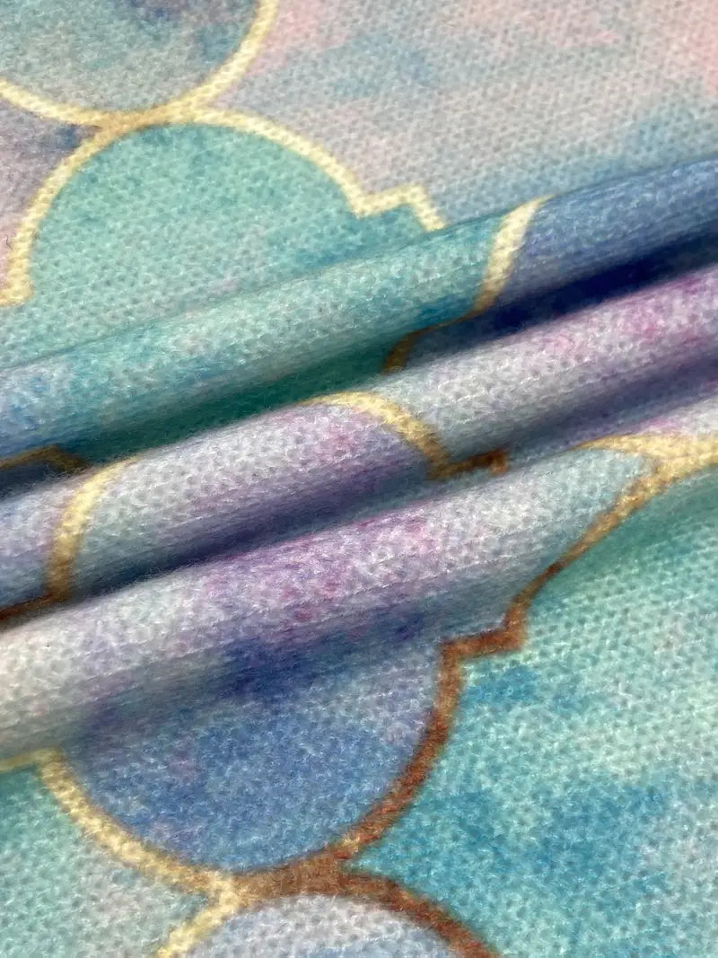 Kelly | Aurora Glow Sweater - Seldom Seen Styles