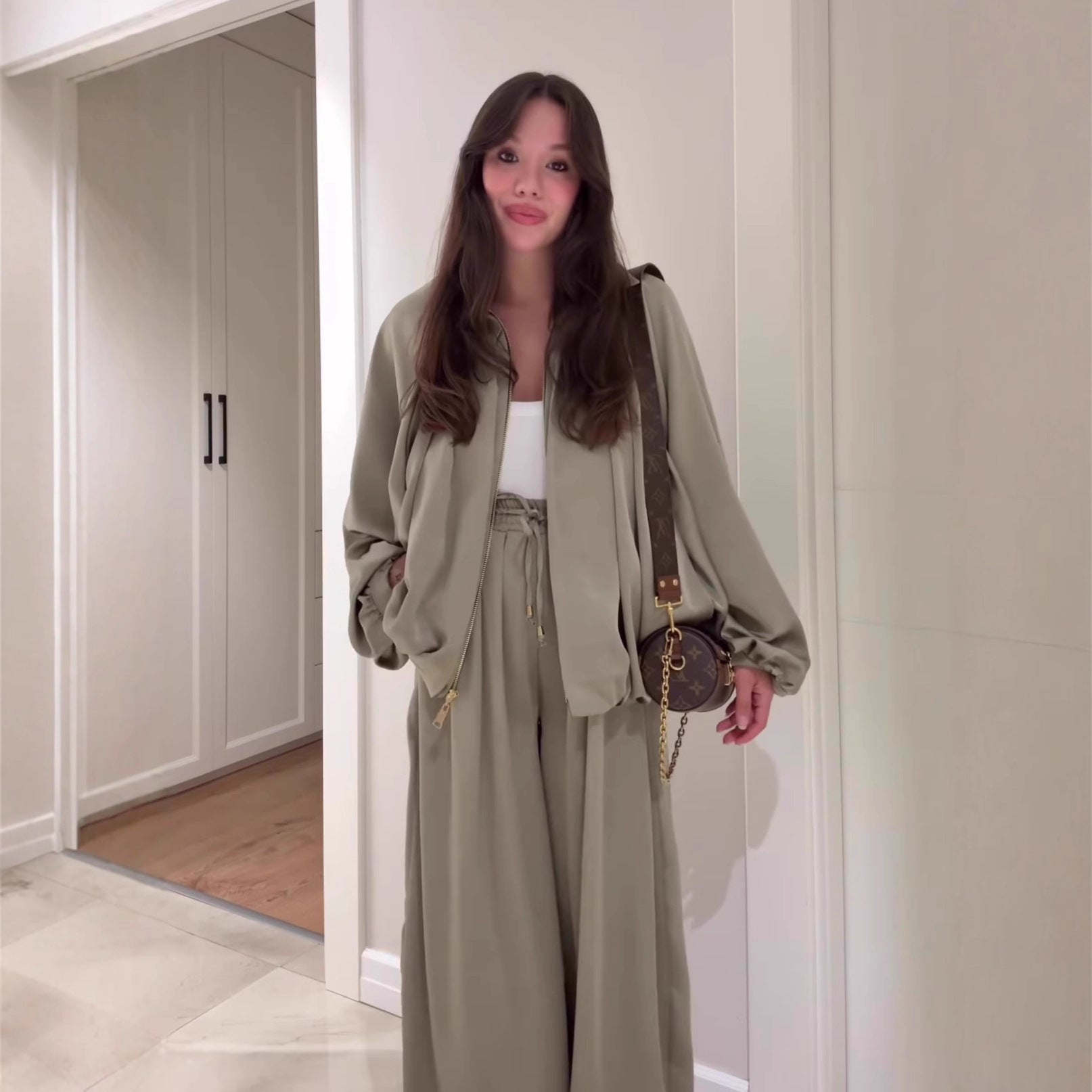 Women's 2 Piece Outfits Oversized Fleece Sweatsuit Zip Up Long Sleeve Sweatshirt with Wide Leg Sweatpants - Seldom Seen Styles