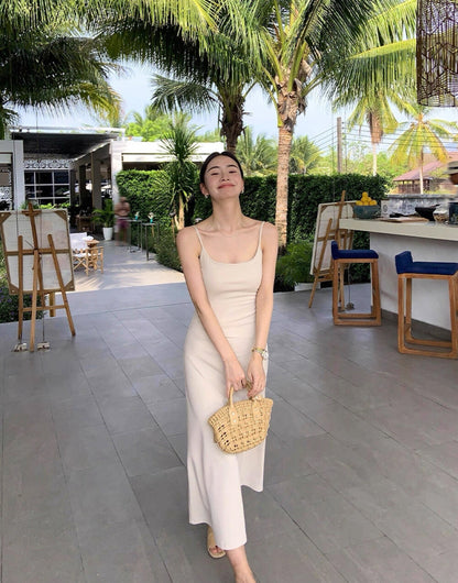 Solid Color Spaghetti Strap Maxi Dress with Built-in Non-Removable Bra Pad Dopamine Color Slim Fit Sleeveless Summer Dress