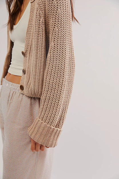 Autumn  Winter New Style Solid Color Thick Needle  Sweater Short Knitted Cardigan Jacket