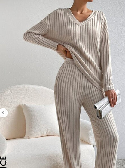 V Collar  Stripe Knitted Suit Two-Piece Set for Women2024Autumn New Fashion Casual Straight-Leg Pants Loose Temperament