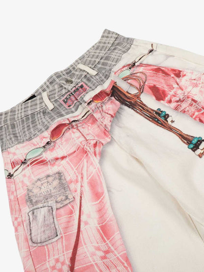 Bedruckte Patchwork-Jeans mit Taillengrafik und Drapierung in Fassform