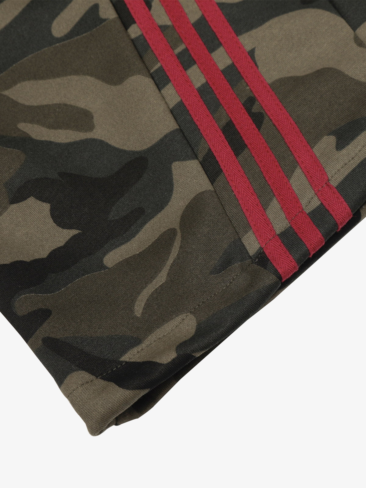 Camouflage Wide-Leg Pants with Red Stripes and Embroidery for Casual Wear 