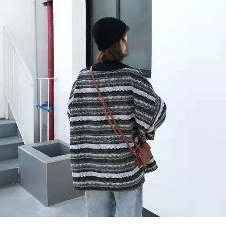 2023Kvinnlig student i koreansk stil höst och vinter Ny randig kontrastfärgvKrage Idle Style Pullover Lös high-end tröja för kvinnor 