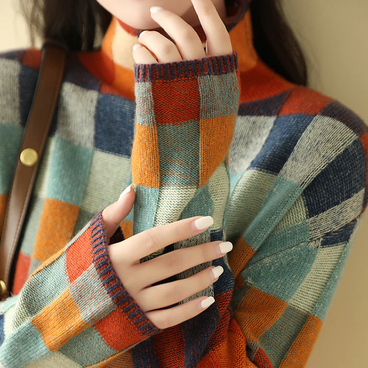 Alexa | Turtleneck Sweater - Seldom Seen Styles