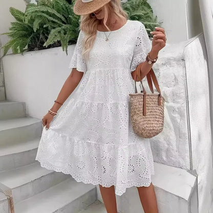 Amelie | Damen-Midikleid mit Lochstickerei