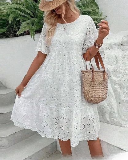 Amelie | Damen-Midikleid mit Lochstickerei