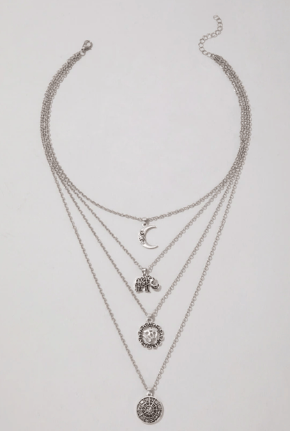 Boho-Halskette mit mehrlagiger Mondkette