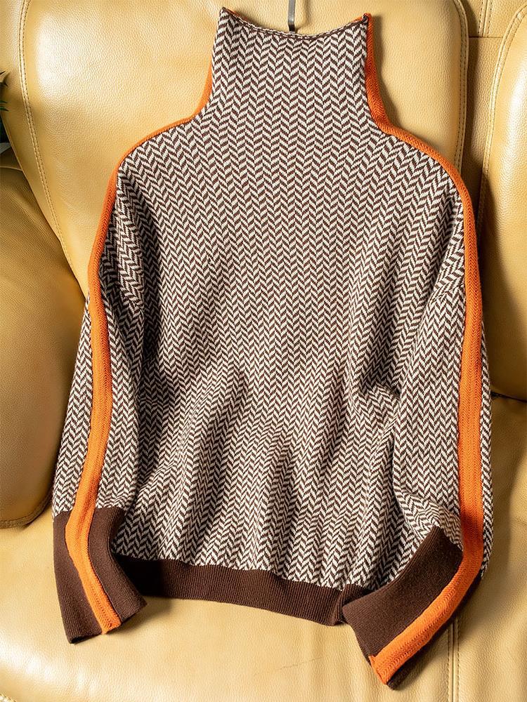 Charlotte | Crew neck sweater with striking contrasting stripes - Seldom Seen Styles