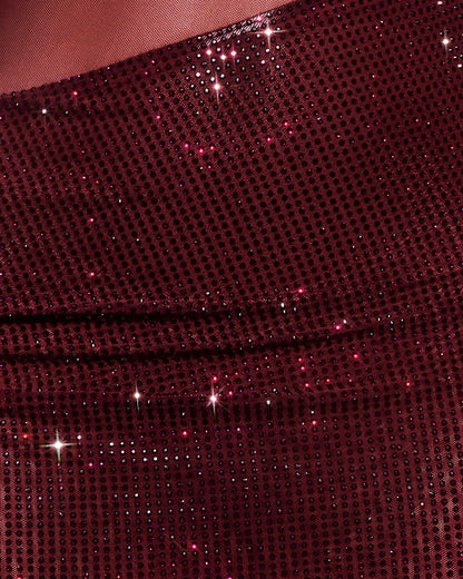 Robe longue ajustée en résille transparente et scintillante avec épaules dénudées pour Noël