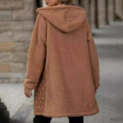 Cozy quilted coat with synthetic Sherpa lining and hood for women