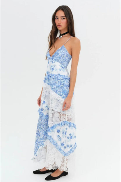 Robe longue cami en dentelle florale patchwork à volants et col en V plongeant