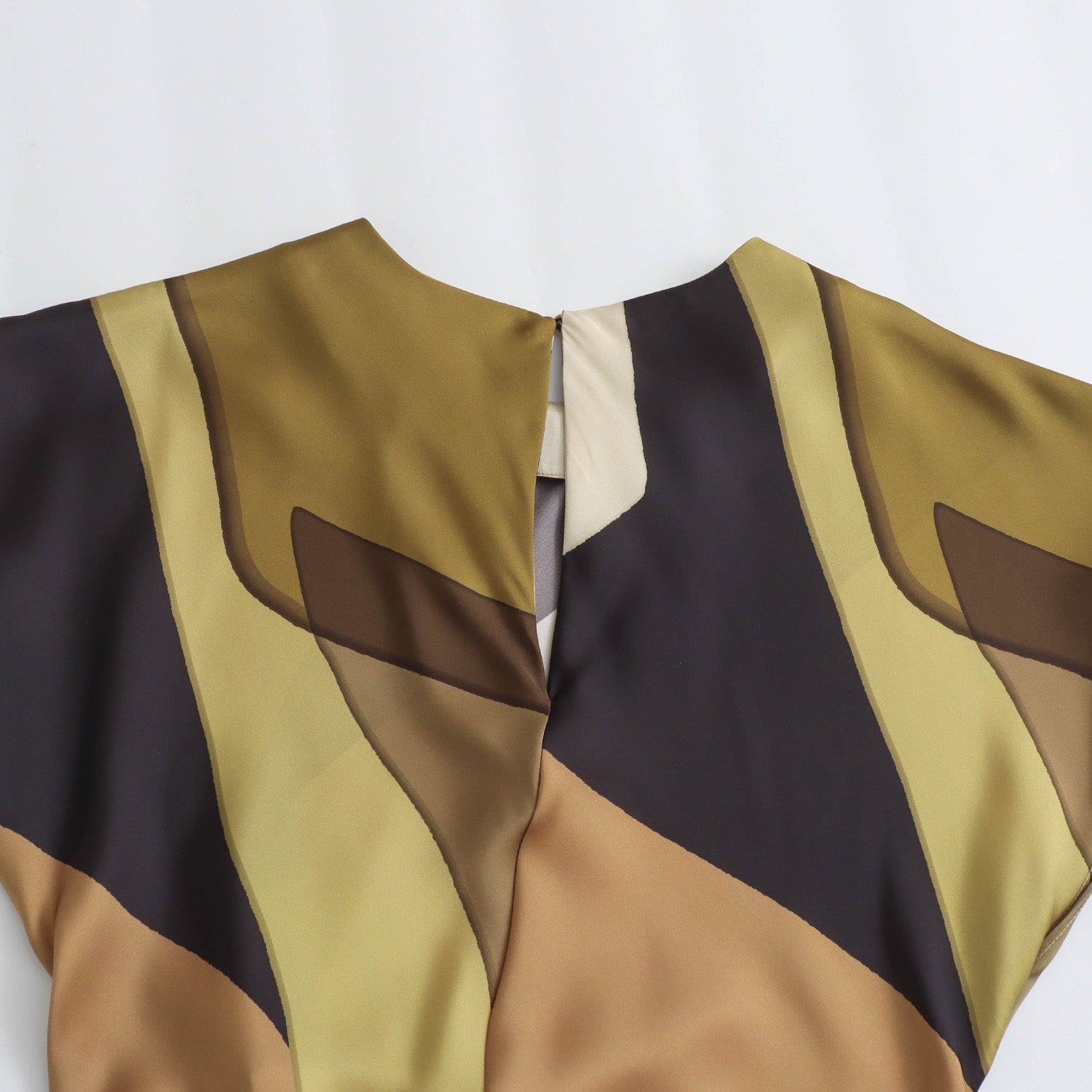 Ekala Twist Printed Maxi Dress Casual Pleated Satin Texture Long Dress - Seldom Seen Styles