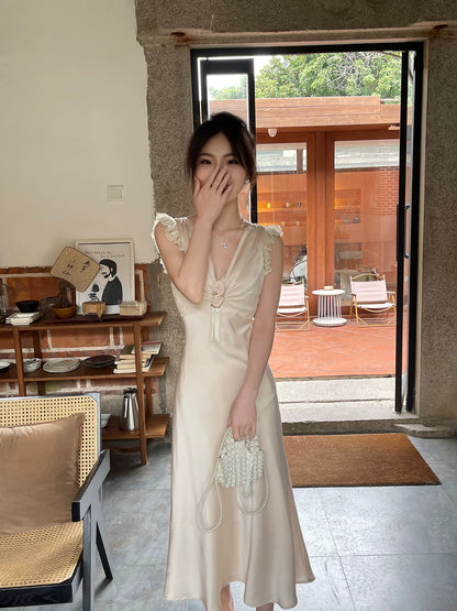 Elegant V Neck Lace Midi Dress – Slim Waist Soft French Style Summer Dress for Women
