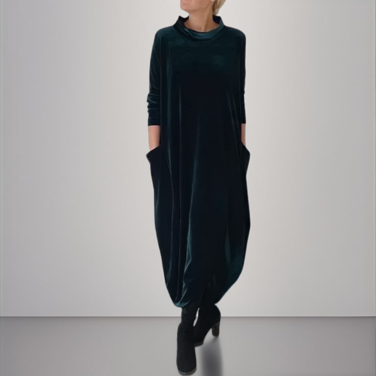 Elegant Velvet Maxi Dress – Éloura | S–3XL - Seldom Seen Styles