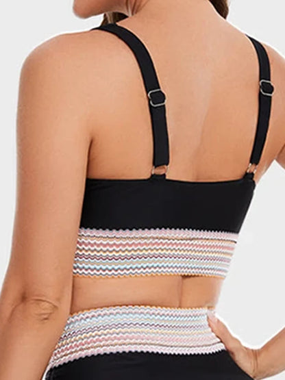 Haut de bikini flatteur en V profond et culotte taille haute
