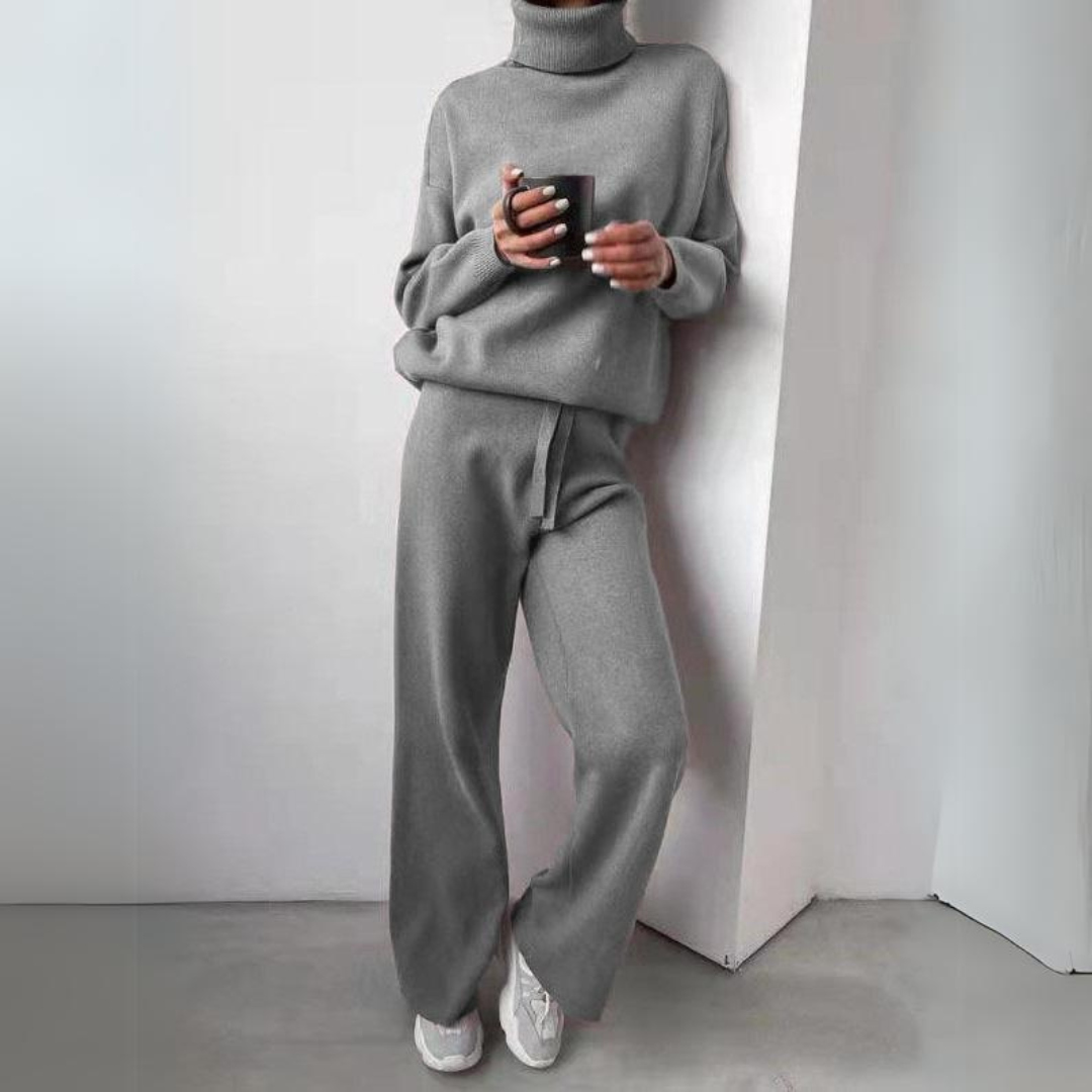 Relaxed Turtleneck Set - Seldom Seen Styles