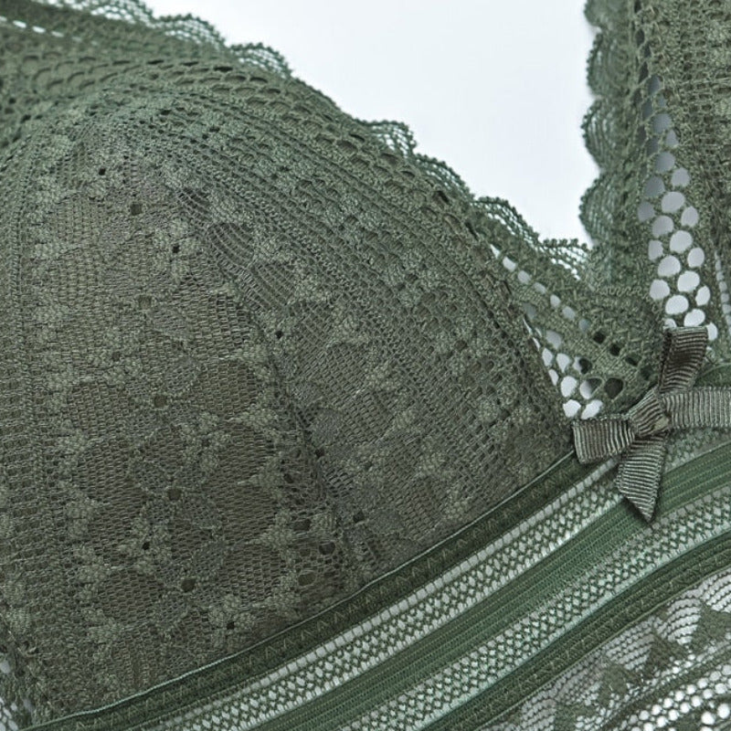 French Lace Bra and Panty Set - Seldom Seen Styles